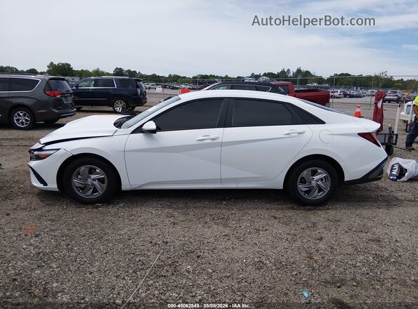 KMHLL4DG1TU169813 2026 HYUNDAI ELANTRA White 360 interior view