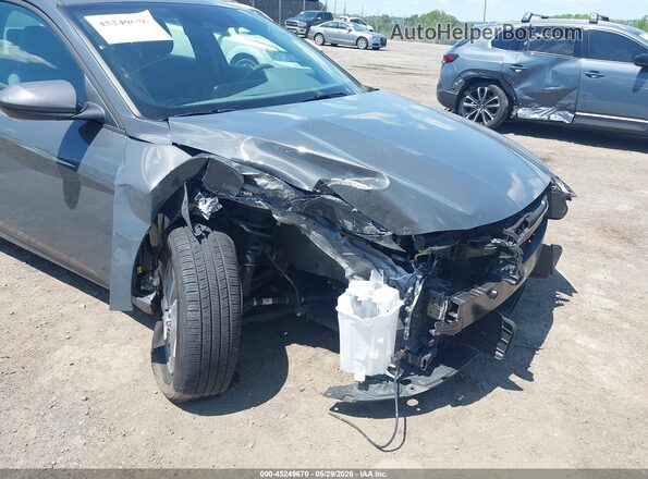 KMHLL4DG2SU854045 2025 HYUNDAI ELANTRA Gray Front view