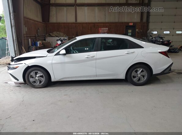 KMHLL4DG2SU876899 2025 HYUNDAI ELANTRA White Սալոնի հետևի տեսք