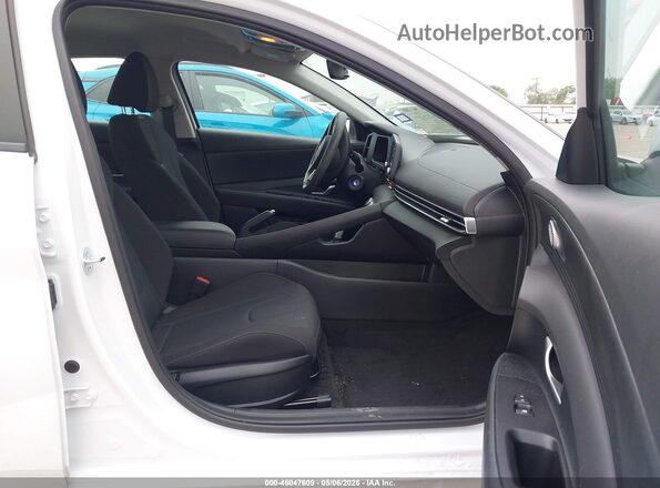 KMHLL4DG3SU938553 2025 HYUNDAI ELANTRA White Вид салону спереду