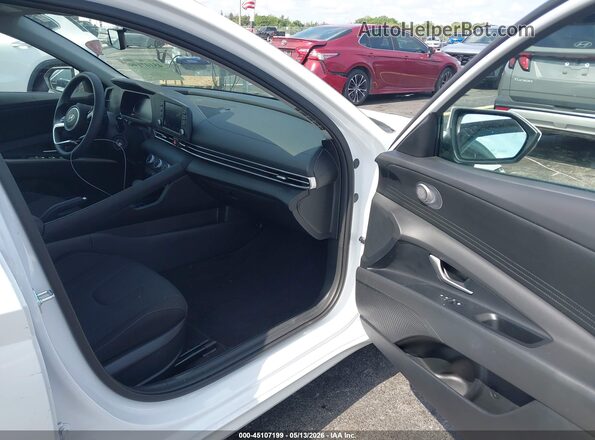 KMHLL4DG4SU946175 2025 HYUNDAI ELANTRA Белый Вид салона спереди