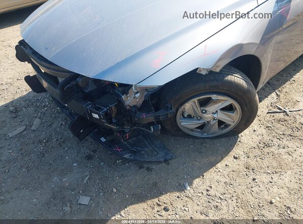 KMHLL4DG5SU096153 2025 HYUNDAI ELANTRA Silver Widok z przodu