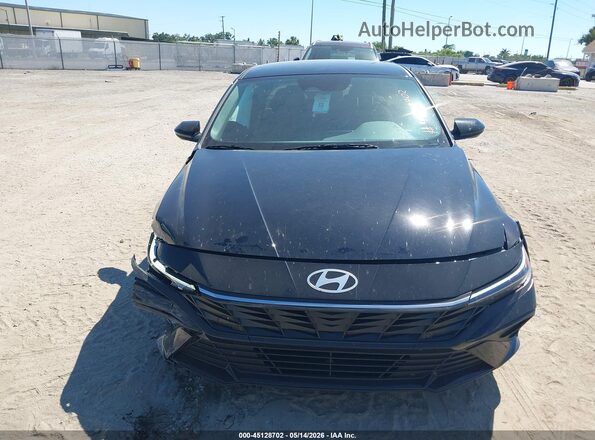 KMHLL4DG6TU108148 2026 HYUNDAI ELANTRA Black Սարքավորումների վահանակի տեսք