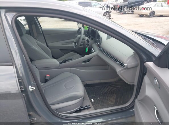 KMHLL4DG6TU189572 2026 HYUNDAI ELANTRA Gray Vista interior delantera
