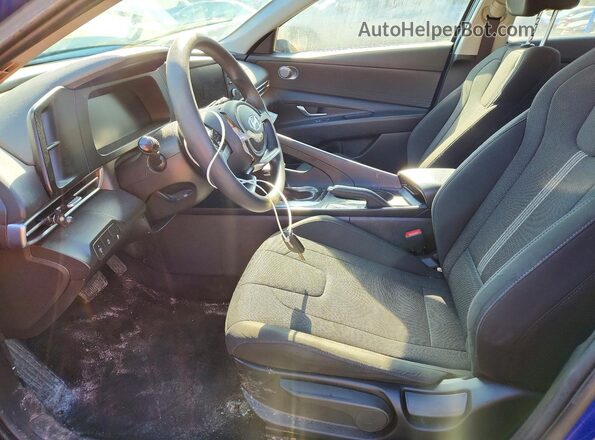 KMHLL4DG7RU825568 2024 HYUNDAI ELANTRA Blue Вид салону спереду
