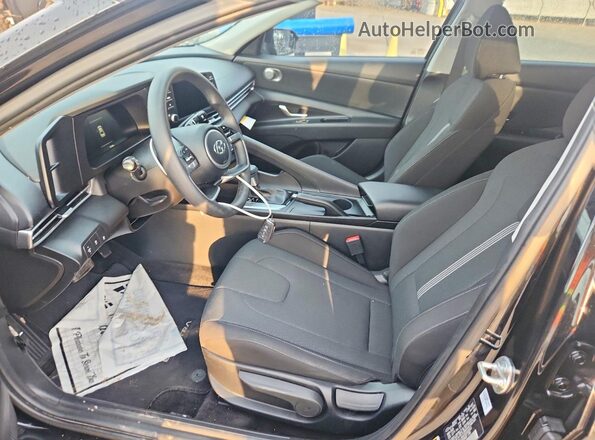 KMHLL4DG7SU002533 2025 HYUNDAI ELANTRA Black Սալոնի դիմացի տեսք