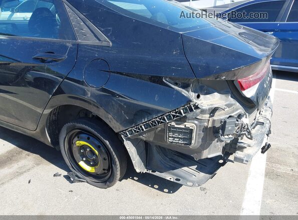 KMHLL4DG8RU769902 2024 HYUNDAI ELANTRA Черный Вид спереди