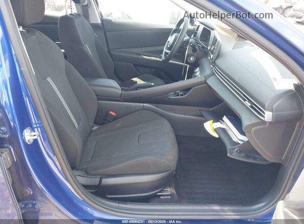 KMHLL4DG8SU031863 2025 HYUNDAI ELANTRA Blue Widok wnętrza z przodu