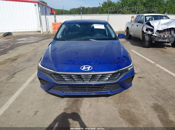 KMHLL4DG8SU082716 2025 HYUNDAI ELANTRA Blue Widok wnętrza z tyłu