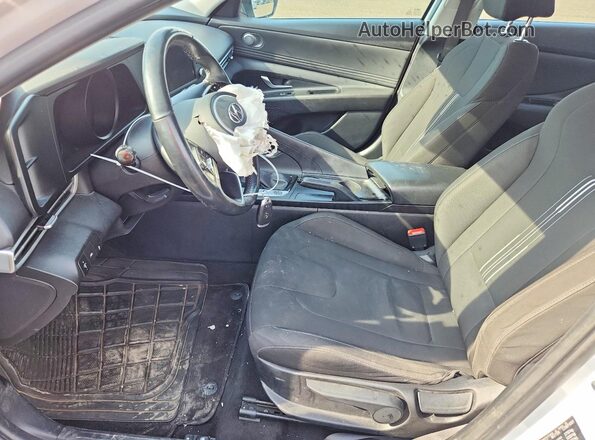 KMHLM4AG3MU166317 2021 HYUNDAI ELANTRA White 