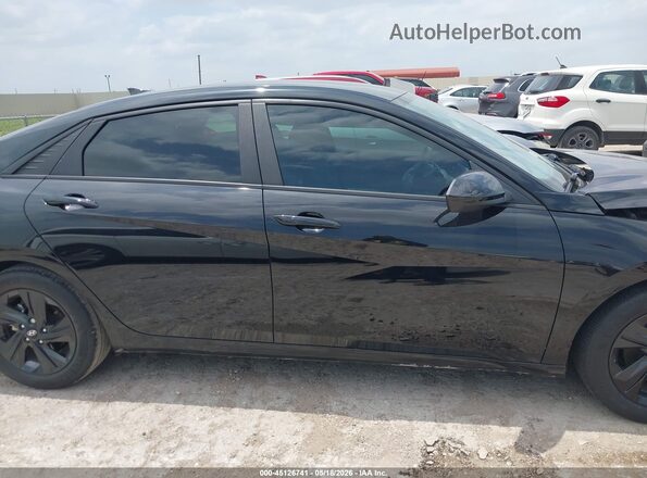 KMHLM4AG4PU582946 2023 HYUNDAI ELANTRA Black Вид задньої частини салону