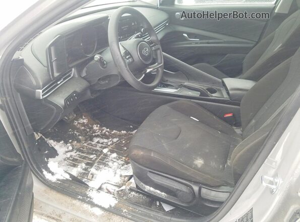 KMHLM4AG4PU585328 2023 HYUNDAI ELANTRA Gray Vista interior delantera