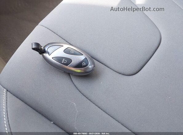 KMHLM4DG1SU001472 2025 HYUNDAI ELANTRA White Առջևի վահանակի տեսք