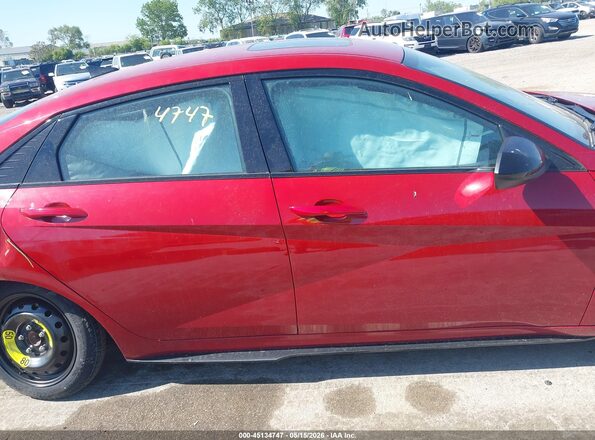 KMHLR4AF2NU349041 2022 HYUNDAI ELANTRA Red Widok wnętrza z tyłu