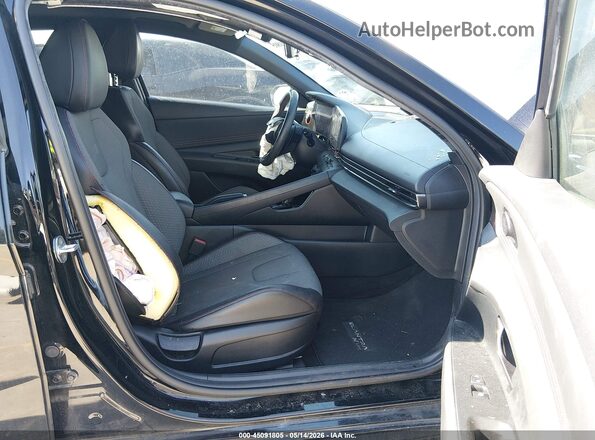 KMHLR4AF2PU392183 2023 HYUNDAI ELANTRA Black Սալոնի դիմացի տեսք