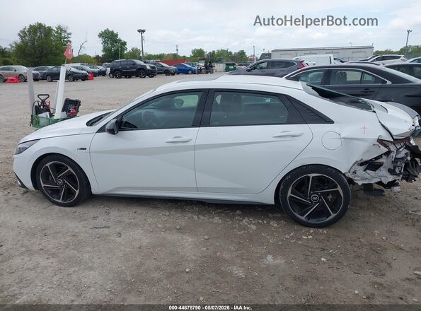 KMHLR4AF7PU397850 2023 HYUNDAI ELANTRA White Панорамний вид салону 360°