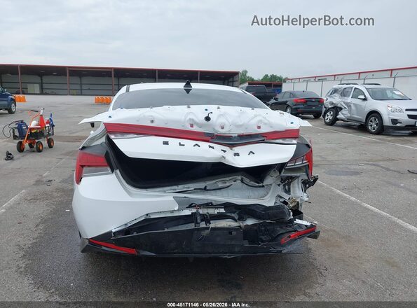 KMHLR4AF8PU432072 2023 HYUNDAI ELANTRA Белый Вид спереди