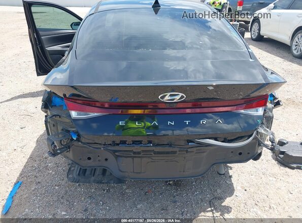 KMHLS4AG2PU416494 2023 HYUNDAI ELANTRA Черный Вид спереди