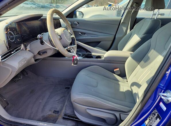 KMHLS4AG5PU506111 2023 HYUNDAI ELANTRA Blue Вид салону спереду