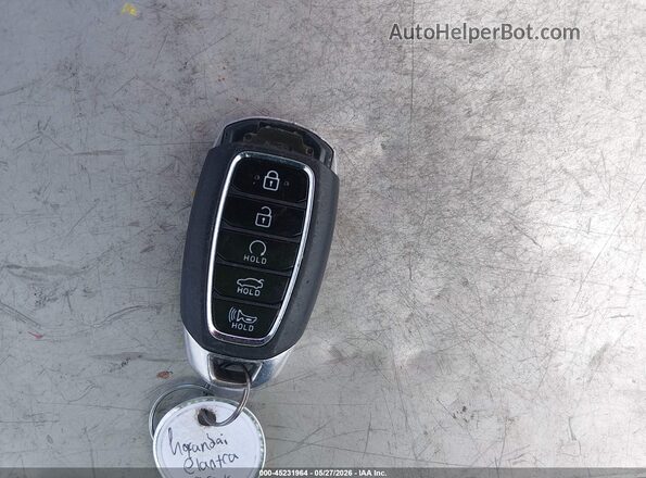 KMHLS4AG7NU253564 2022 HYUNDAI ELANTRA Gray Dashboard view