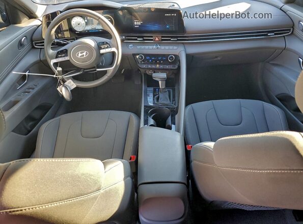 KMHLS4DG0SU947231 2025 HYUNDAI ELANTRA Gray Առջևի վահանակի տեսք