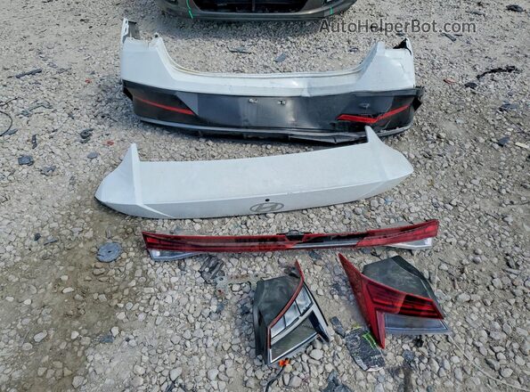 KMHLS4DG1SU029049 2025 HYUNDAI ELANTRA White Շարժիչի բաժամունքի տեսք