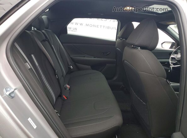 KMHLS4DG1TU107850 2026 HYUNDAI ELANTRA Серебряный Вид задних сидений