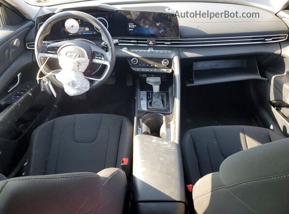 KMHLS4DG2SU982322 2025 HYUNDAI ELANTRA Серый Вид панели приборов