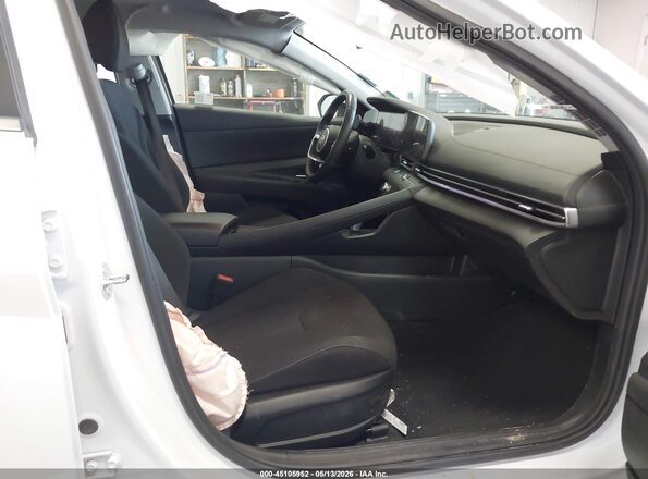 KMHLS4DG5RU788278 2024 HYUNDAI ELANTRA White Vista interior delantera