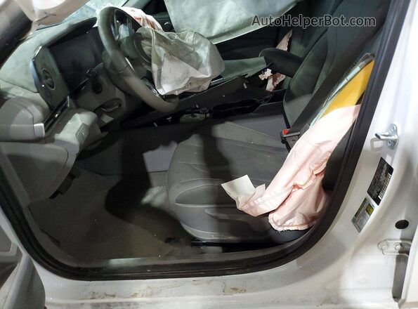 KMHLS4DG6SU905971 2025 HYUNDAI ELANTRA Белый Вид салона спереди