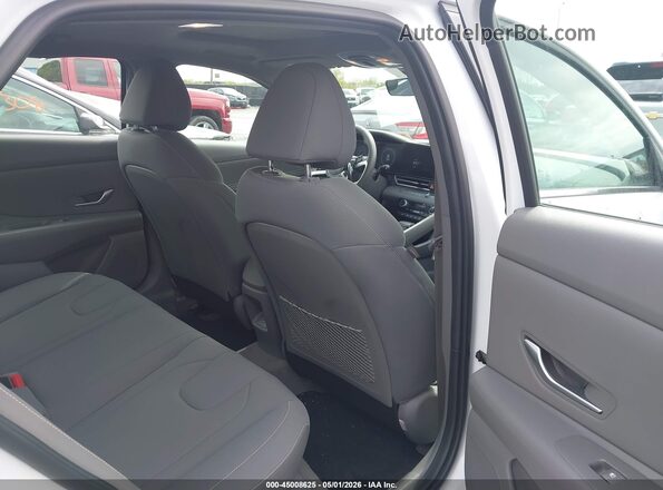 KMHLS4DG7RU647003 2024 HYUNDAI ELANTRA White Widok naklejki z numerem VIN