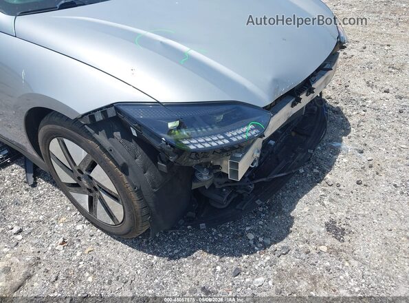 KMHM24AA5PA036728 2023 HYUNDAI IONIQ 6 Серебряный Вид спереди
