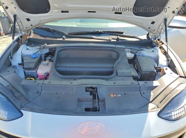 KMHM34AA5PA043675 2023 HYUNDAI IONIQ Silver 