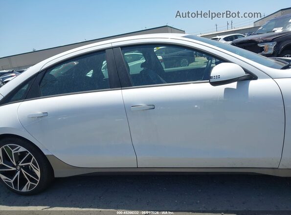 KMHM34AA6SA092442 2025 HYUNDAI IONIQ 6 White უკანა სალონის ხედი