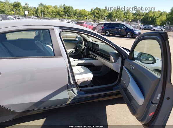 KMHM34AC7PA029293 2023 HYUNDAI IONIQ 6 Blue Widok wnętrza z przodu