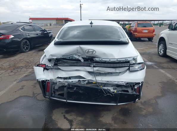 KMHM54AA6SA098946 2025 HYUNDAI IONIQ 6 White 