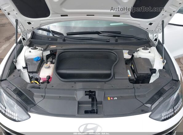 KMHM54AA6SA098946 2025 HYUNDAI IONIQ 6 White Rear view