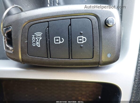 KMHRB8A34MU076064 2021 HYUNDAI VENUE Blue Widok deski rozdzielczej