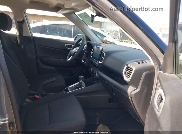 KMHRB8A38LU015671 2020 HYUNDAI VENUE Серый Вид салона спереди
