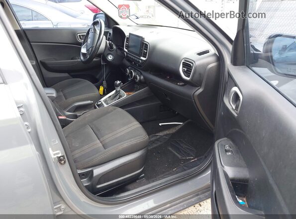 KMHRC8A30MU102107 2021 HYUNDAI VENUE Gray Սալոնի դիմացի տեսք