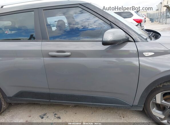 KMHRC8A30MU102107 2021 HYUNDAI VENUE Gray Սալոնի 360 աստիճան տեսք