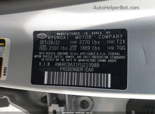 KMHRC8A31PU219988 2023 HYUNDAI VENUE Silver 