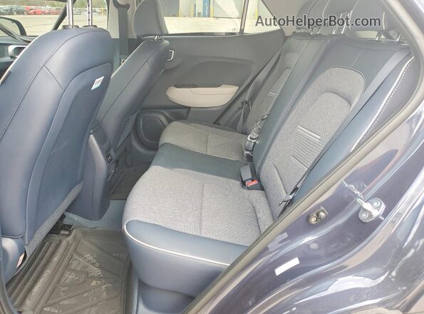 KMHRC8A31TU437665 2026 HYUNDAI VENUE Blue Vista interior trasera