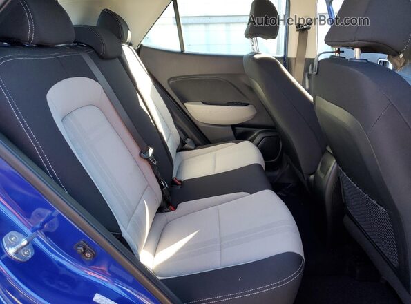 KMHRC8A32LU023052 2020 HYUNDAI VENUE Blue Vista interior trasera