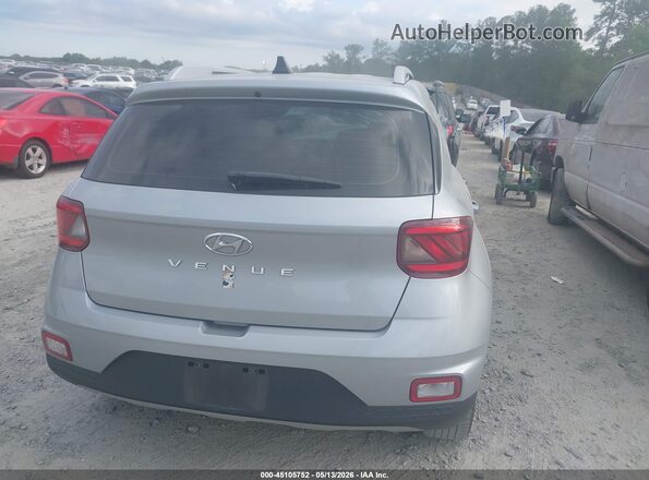 KMHRC8A32NU184679 2022 HYUNDAI VENUE Silver 