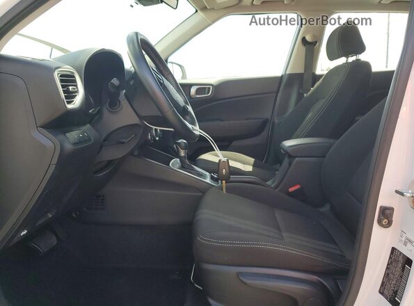KMHRC8A32NU206924 2022 HYUNDAI VENUE White 