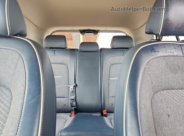 KMHRC8A33MU088333 2021 HYUNDAI VENUE Blue 
