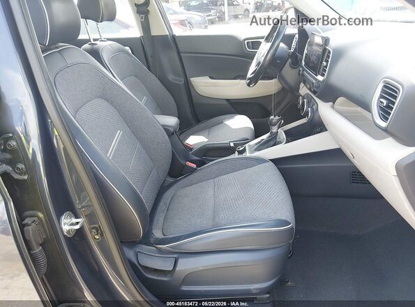 KMHRC8A33MU089448 2021 HYUNDAI VENUE Blue Вид салону спереду