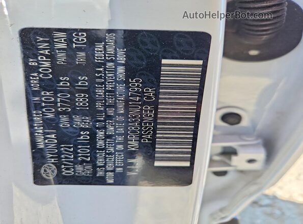 KMHRC8A33NU147995 2022 HYUNDAI VENUE White Սալոնի 360 աստիճան տեսք
