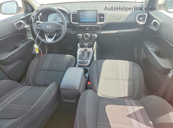 KMHRC8A34TU455769 2026 HYUNDAI VENUE White 